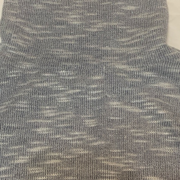 Retrology (Dress Barn) Shimmery Silver Turtleneck Sweater (size L) - Picture 7 of 8